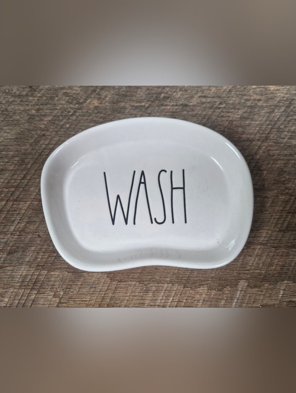 White Ceramic Rae Dunn "WASH" soap dish ~ Bin 1J